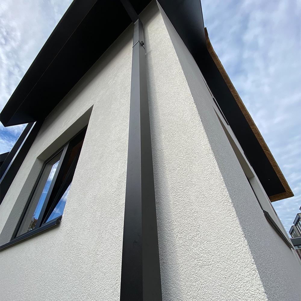 Aluminium regenpijp 80x80 mm vierkant 3 meter + spie - RAL 9005 fijnstructuur
